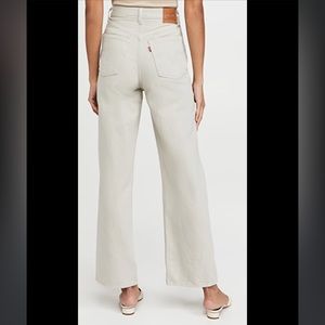 Levi’s Premium Denim High Loose Taupe Jeans 25